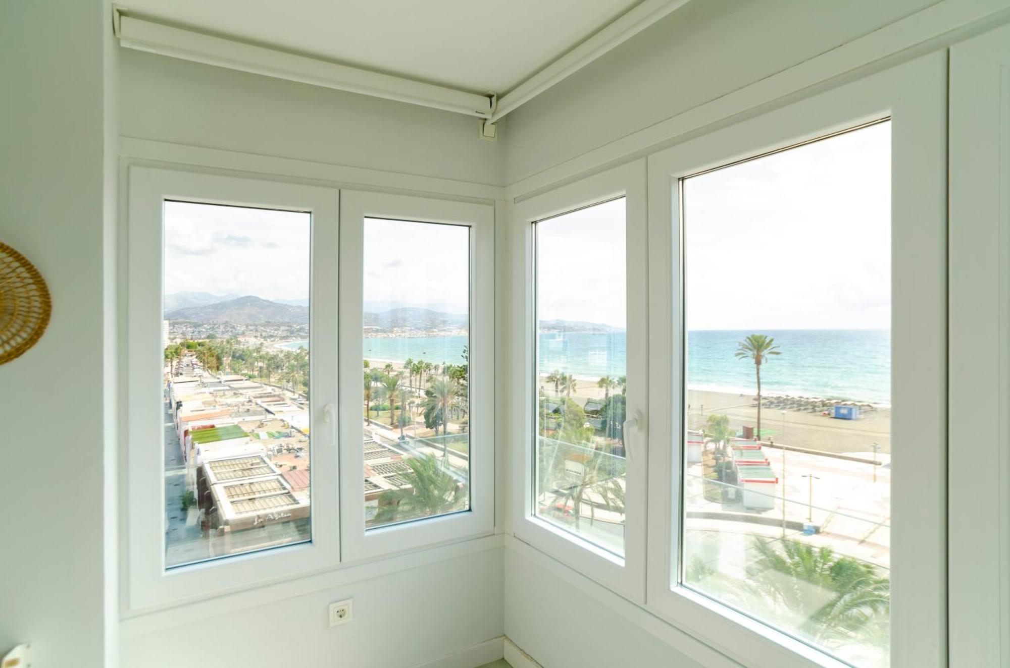 Ferienwohnung A&C Vistas Al Mar Luxury Torre Del Mar Exterior foto